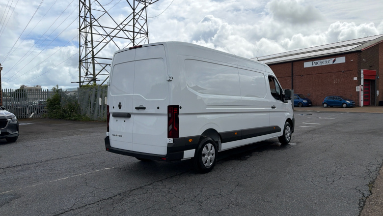 Renault Master Lwb Diesel Fwd LM35 Blue dCi 150 Advance Medium Roof Van